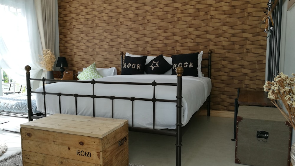 Vanida Antique Home 18/27
