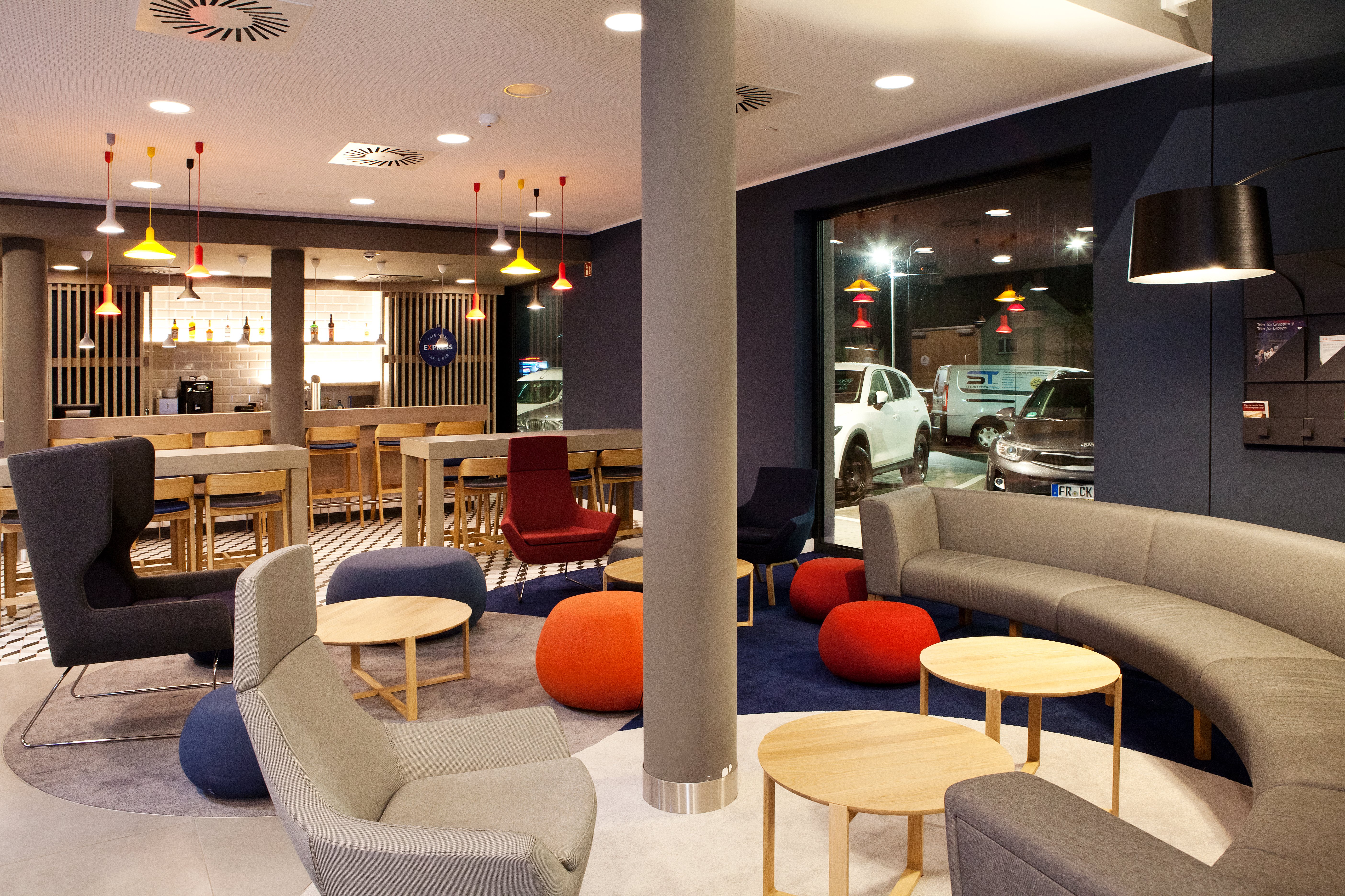 Holiday Inn Express Dusseldorf Airport 8/21