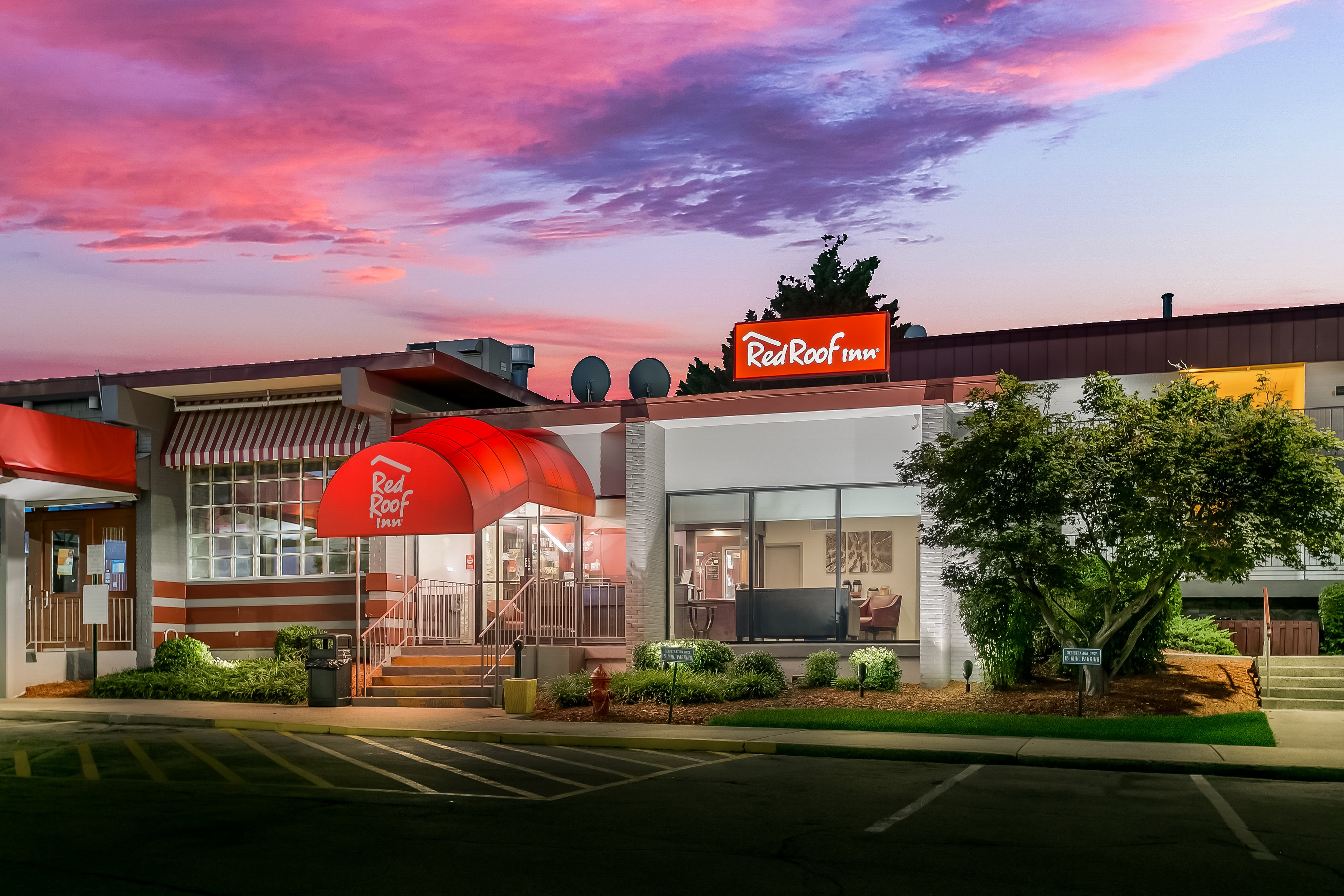 Red Roof Inn Baltimore (ex Days Inn By Wyndham Baltimore West Security Blvd) 6/20