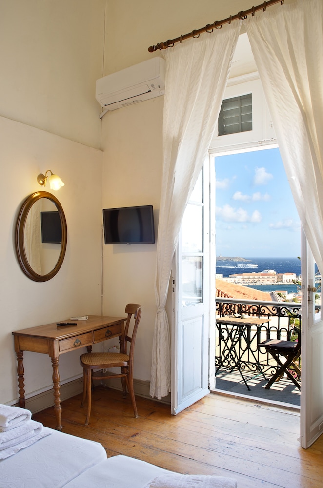 Hotel Omiros 40/50