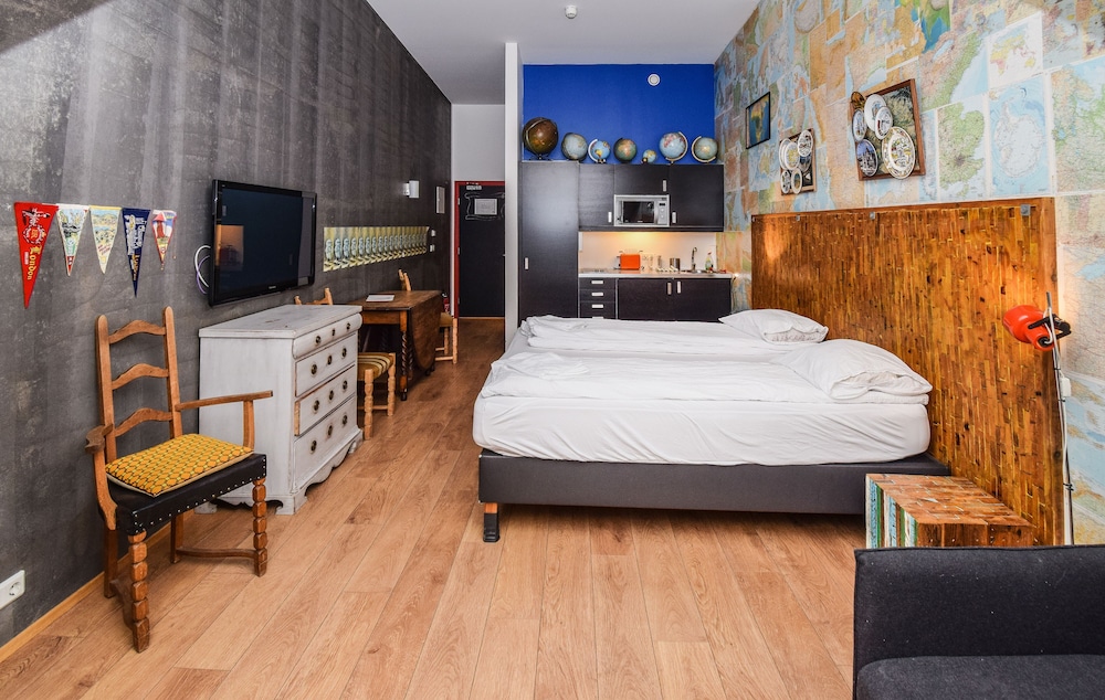 OK Hotel 32/66