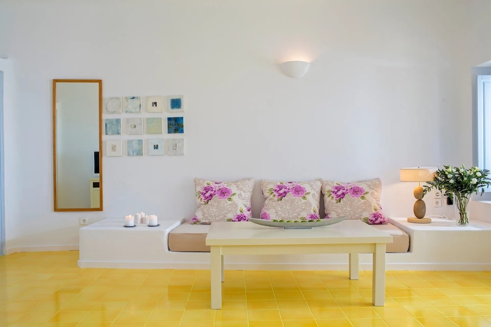 Astra Suites 30/50