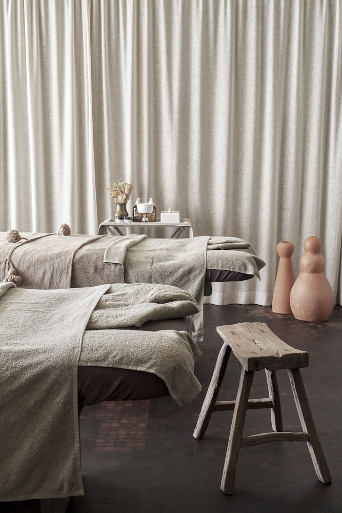 Nomad Lodge and Spa by CERVO 20/50