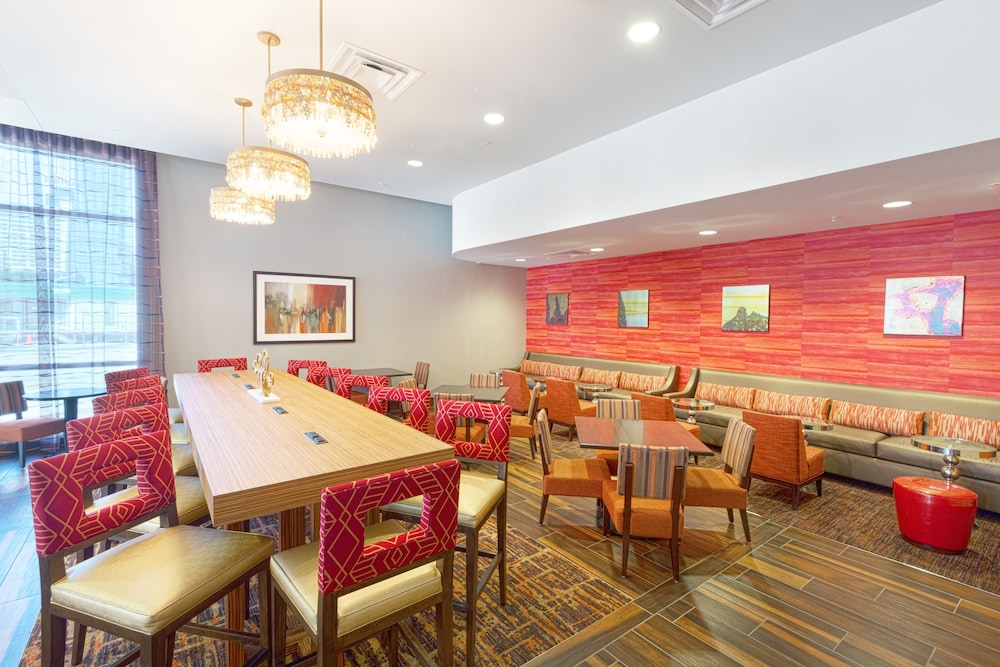 Hampton Inn Houston Downtown 33/45