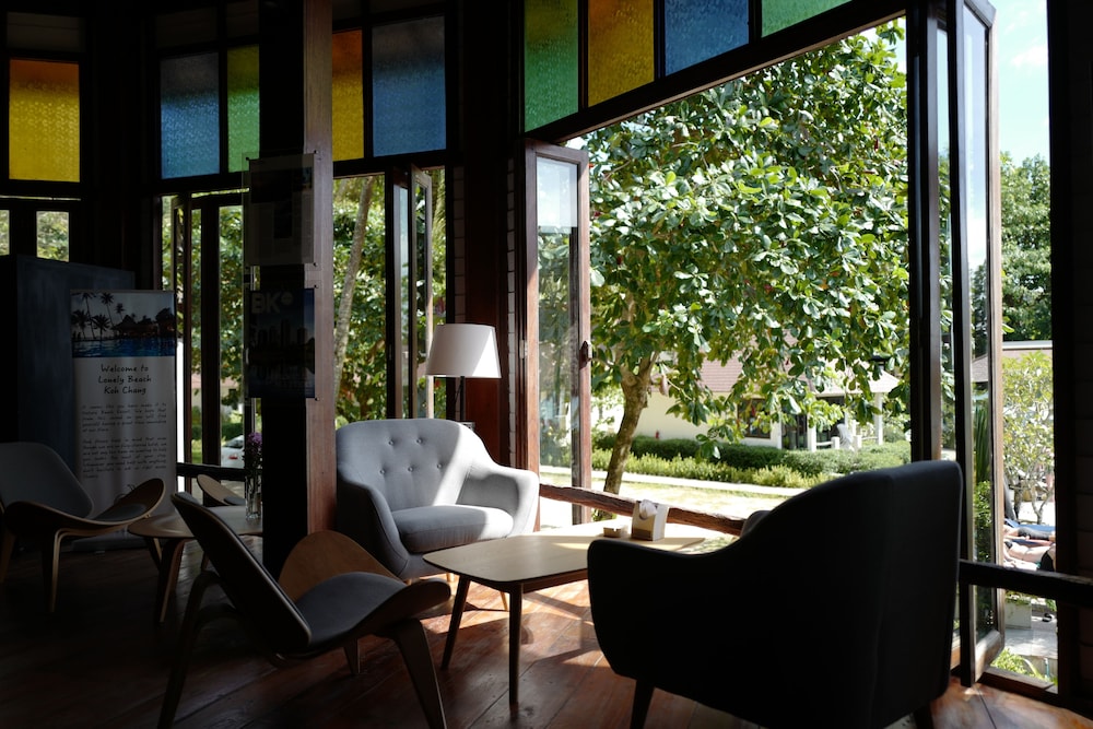 Nature Beach Resort 12/70
