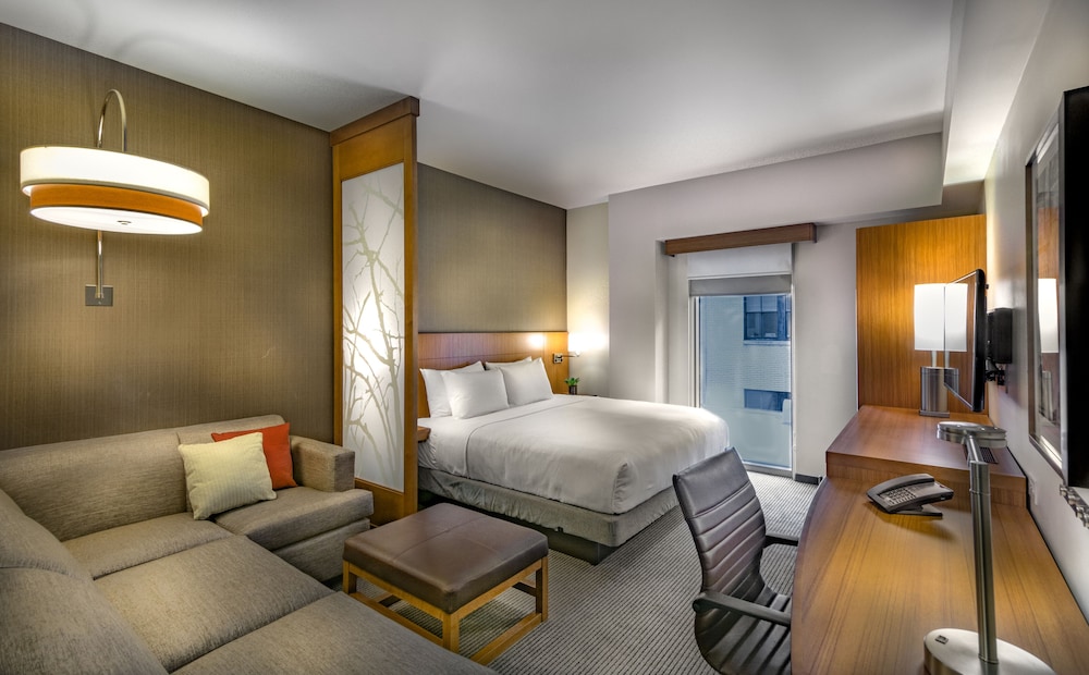 Hyatt Place Tulsa Downtown 28/74