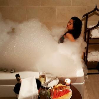 Exotic Hotel 17/50