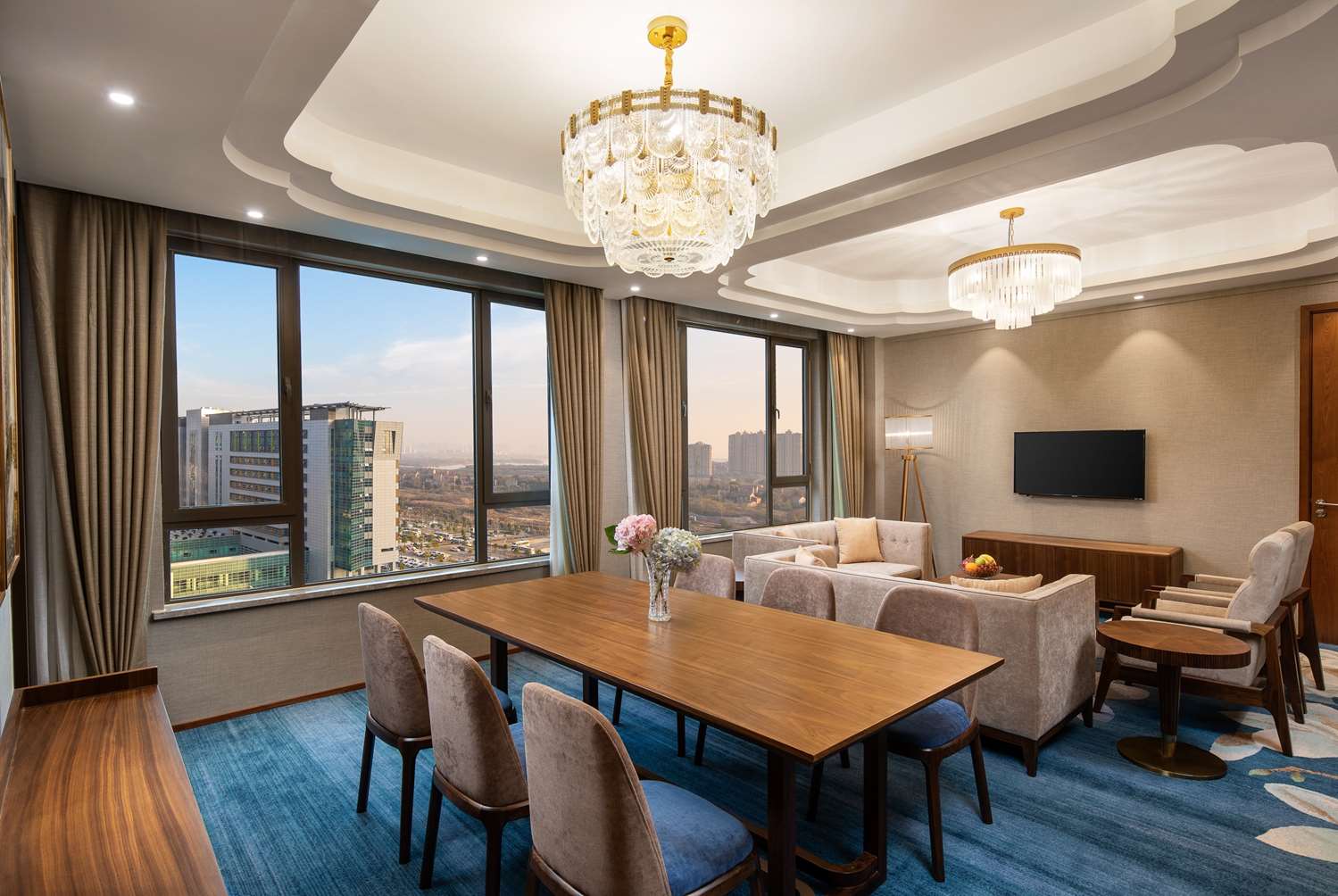 Ramada Encore Wyndham Wuhan Caidian 10/13