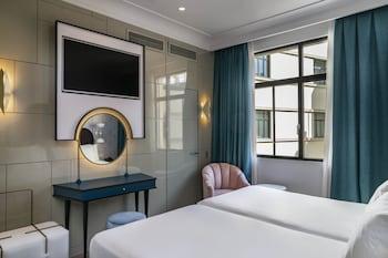 Basic, Single, Double or Twin Bed