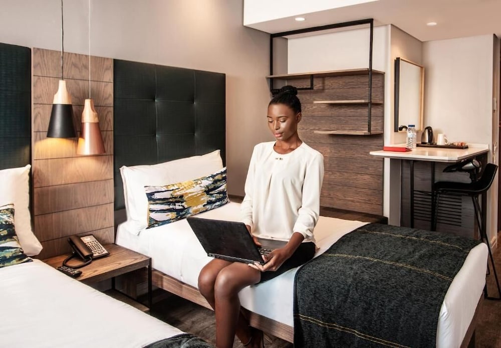 Stayeasy Maputo 12/48
