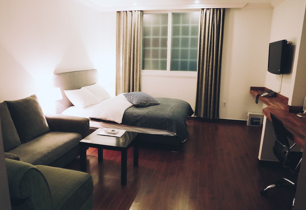 Jinwoo Residence 20/27