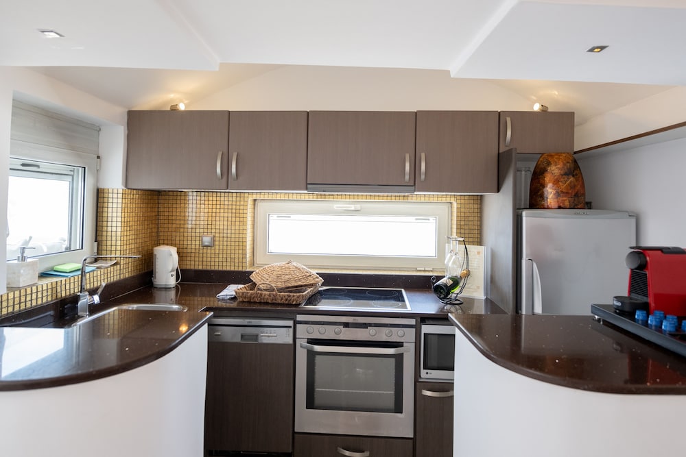 Hyperion Oia Suites 32/45