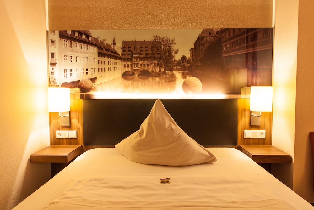 Novina Hotel Tillypark 33/71