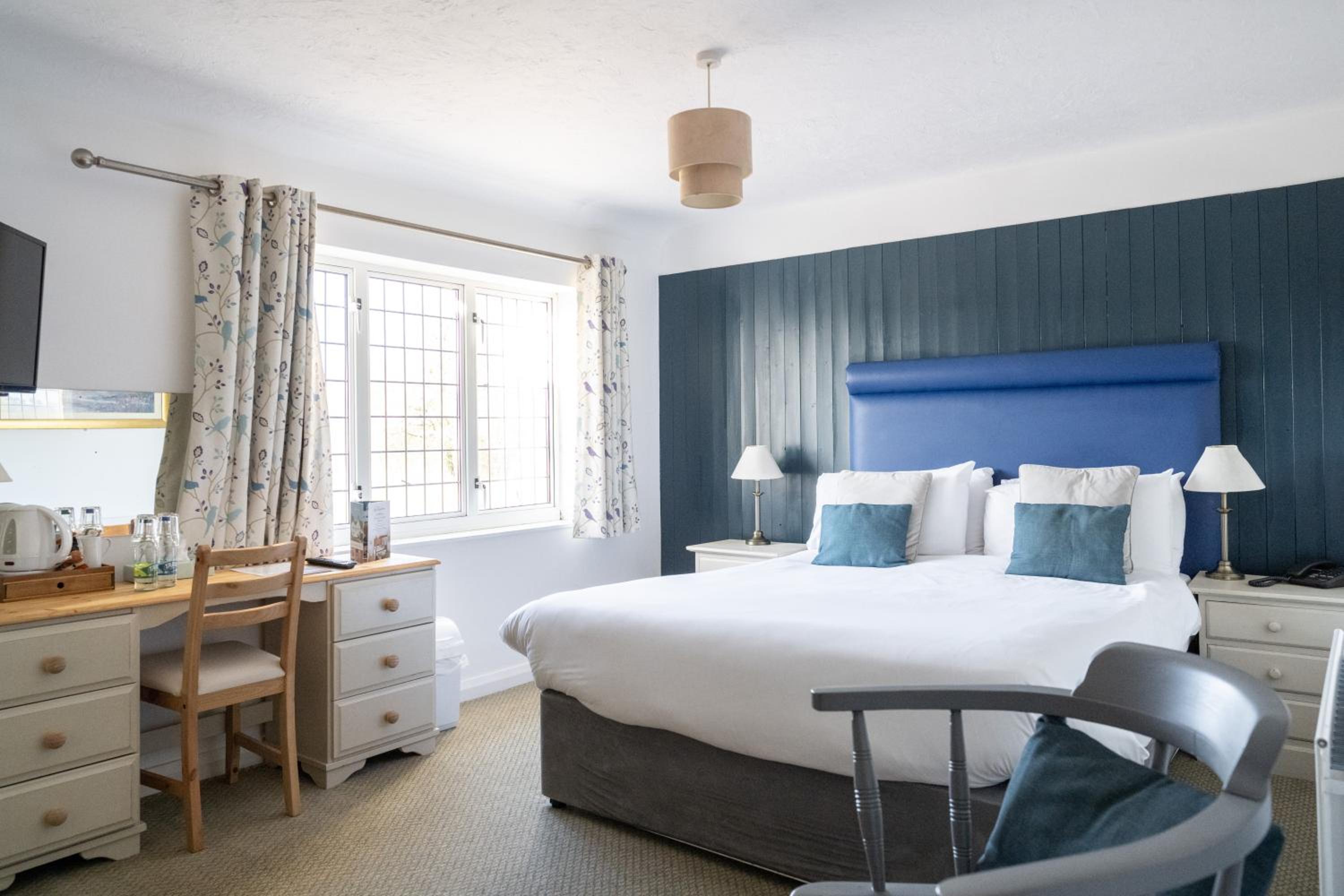 3 Rooms, Family, Single Bed