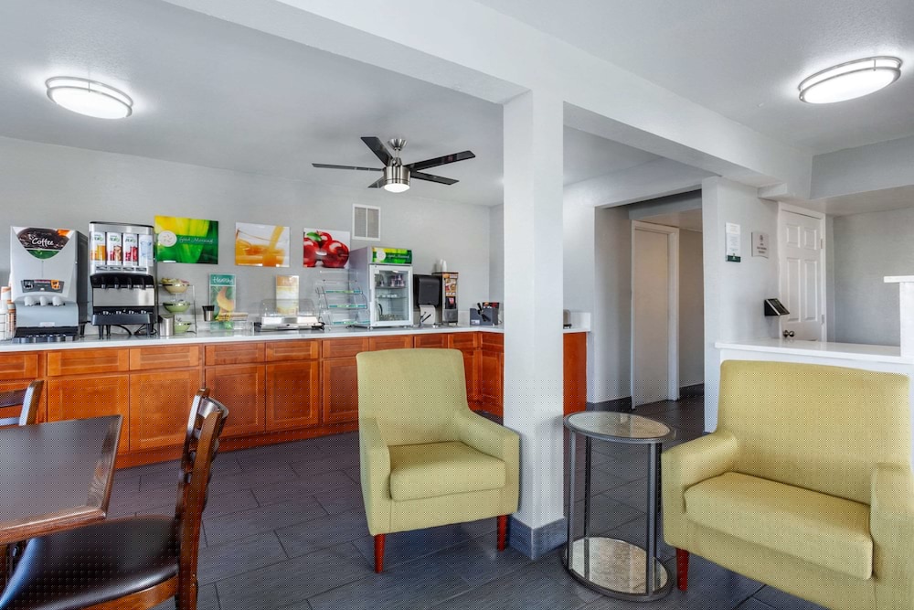 SureStay by Best Western Mesa Downtown Area 18/28
