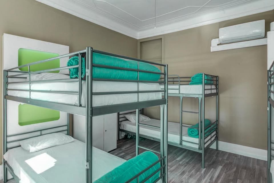 سكن مشترك مختلط، Hostel Seven Hills 2/2