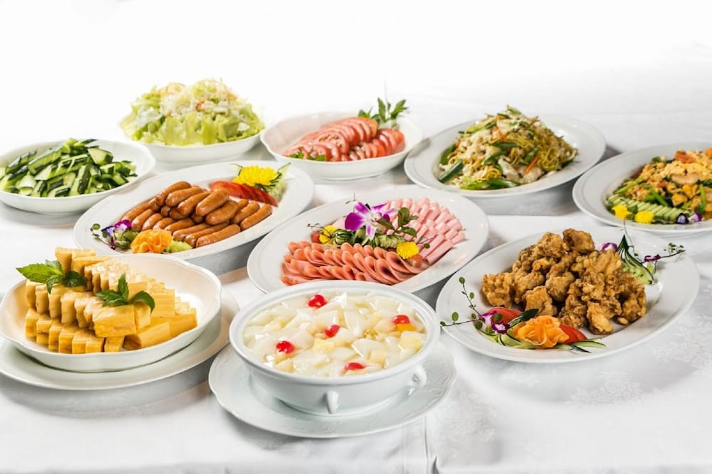 restaurant cafeteria