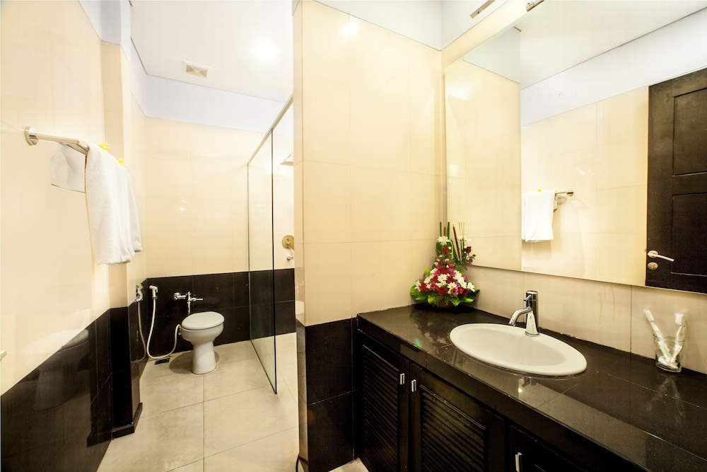 The Radiant Hotel Spa 49/50