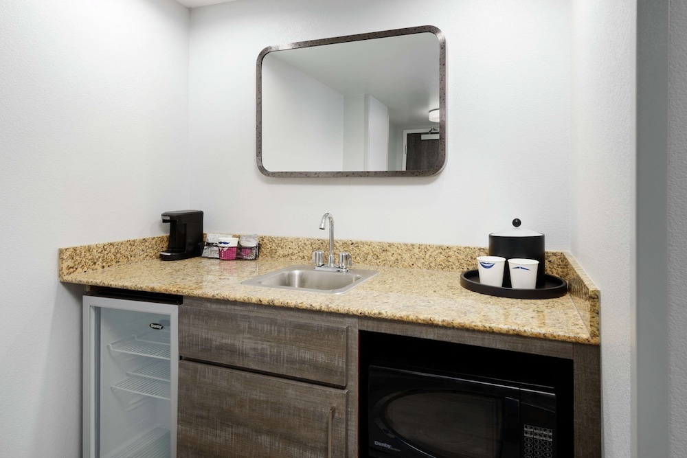 Hampton Inn & Suites Tampa/Ybor City/Downtown 40/42