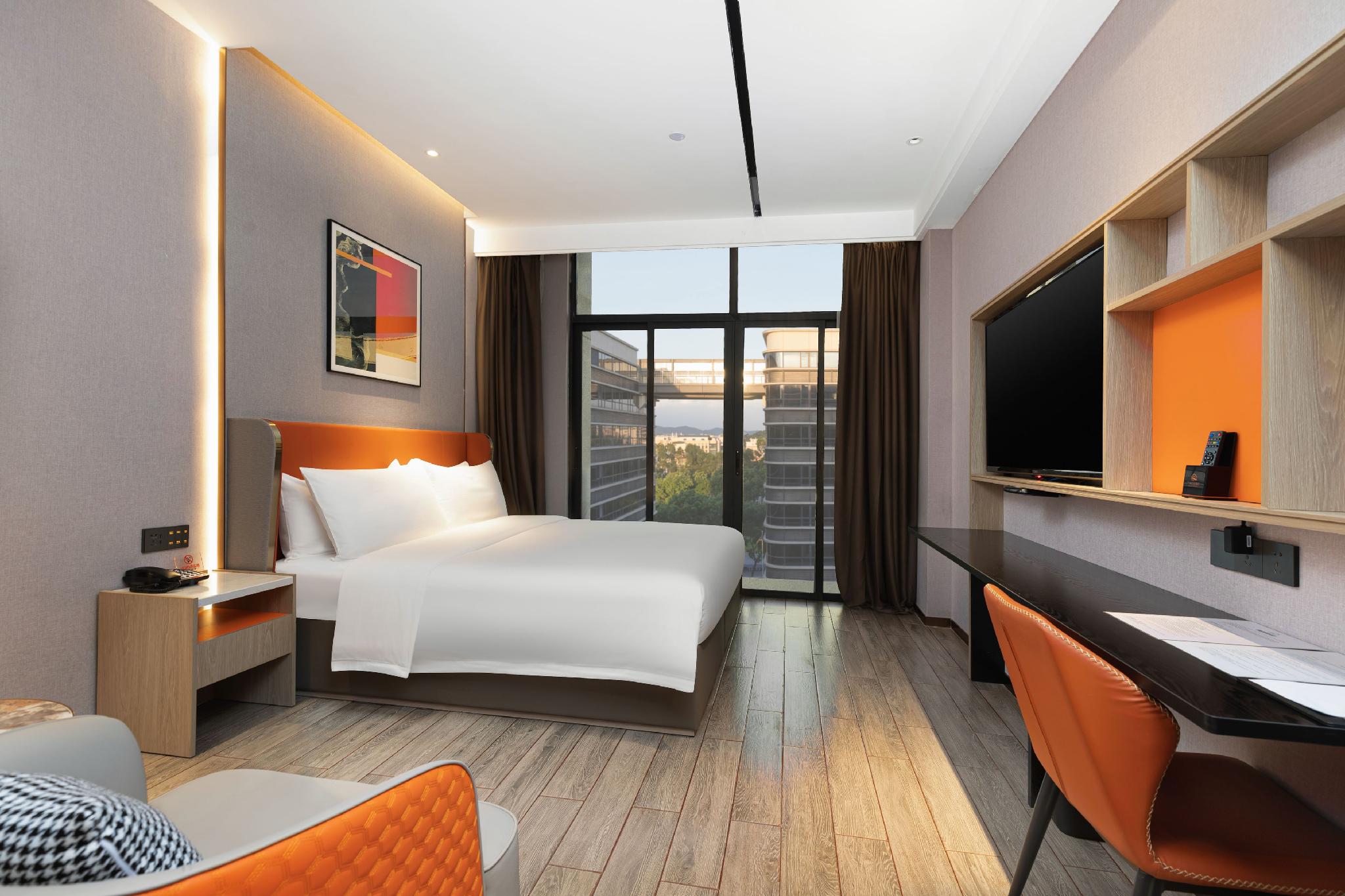 Grand Mercure Guangzhou Baiyun International Airport 11/26