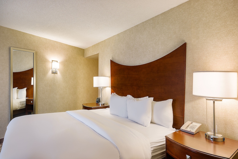 DoubleTree by Hilton Hotel Johnson City 12/61