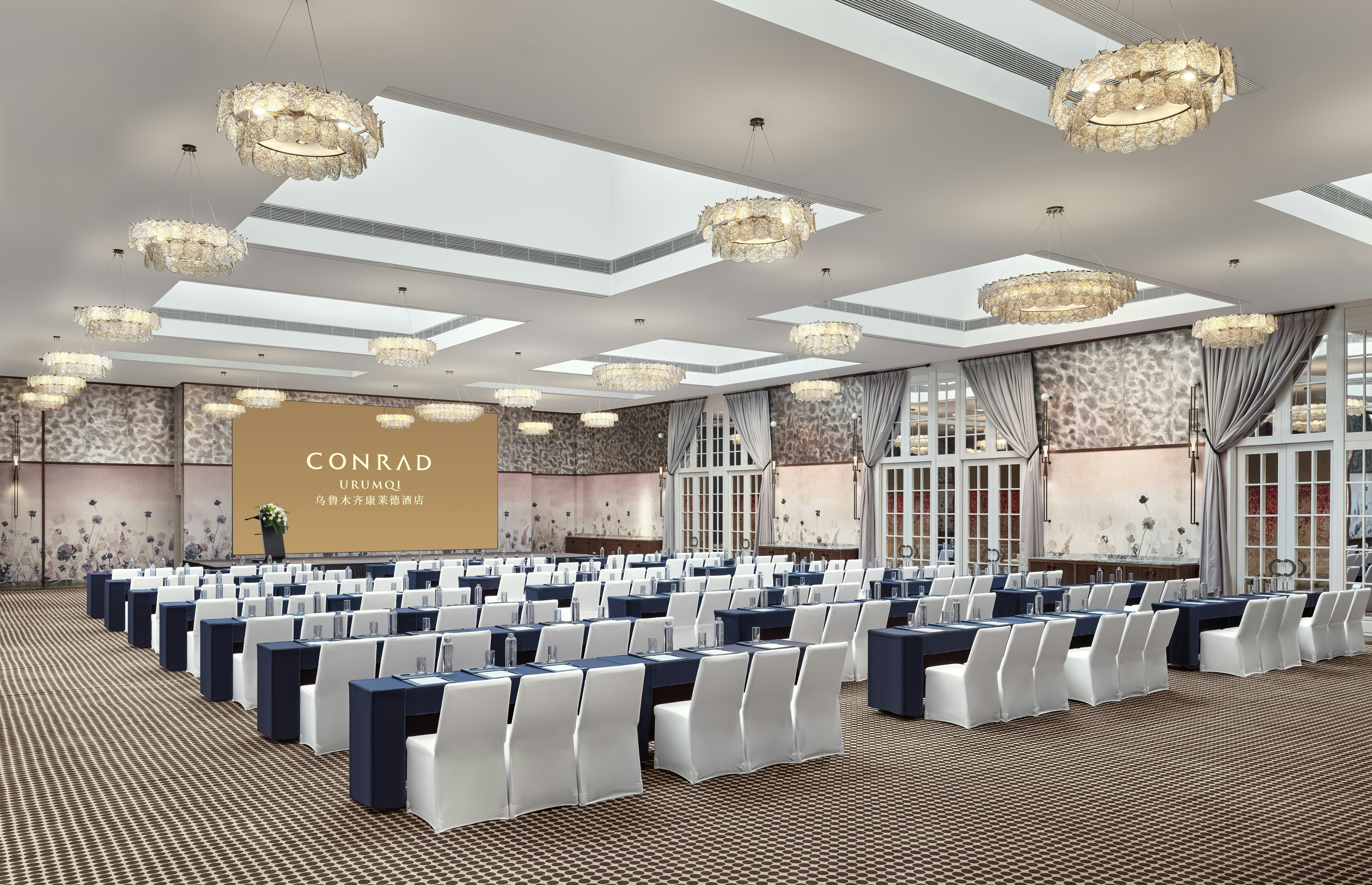 Conrad Urumqi 42/43