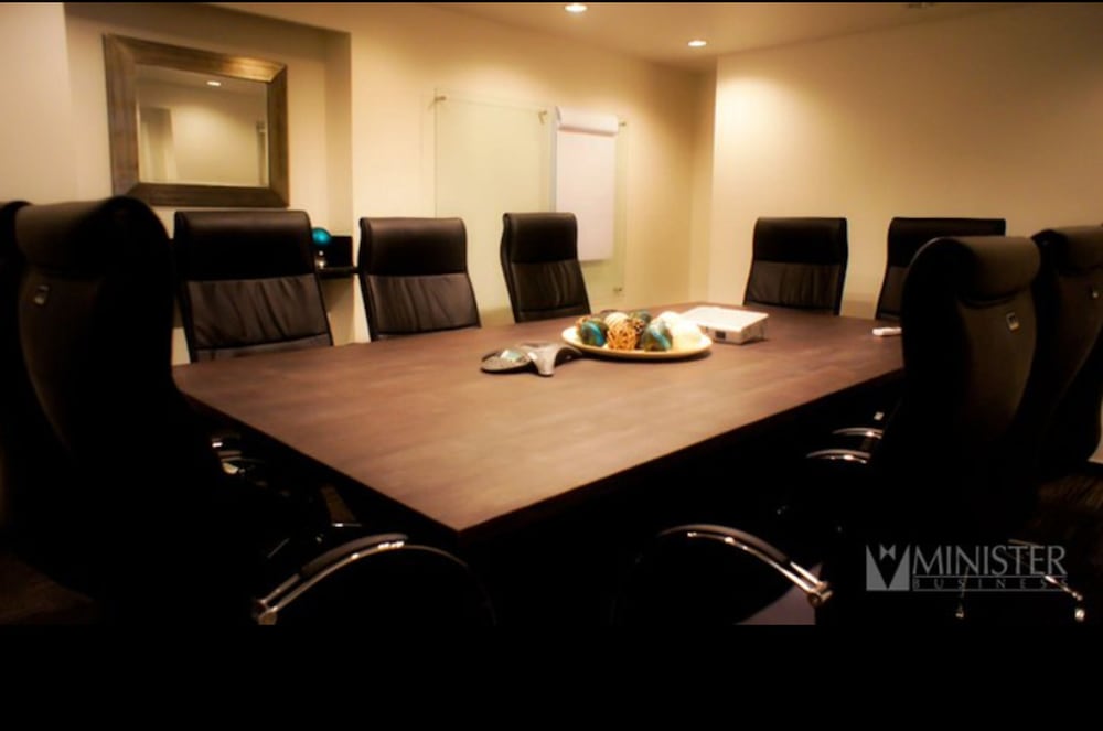 Minister Business Hotel 47/48