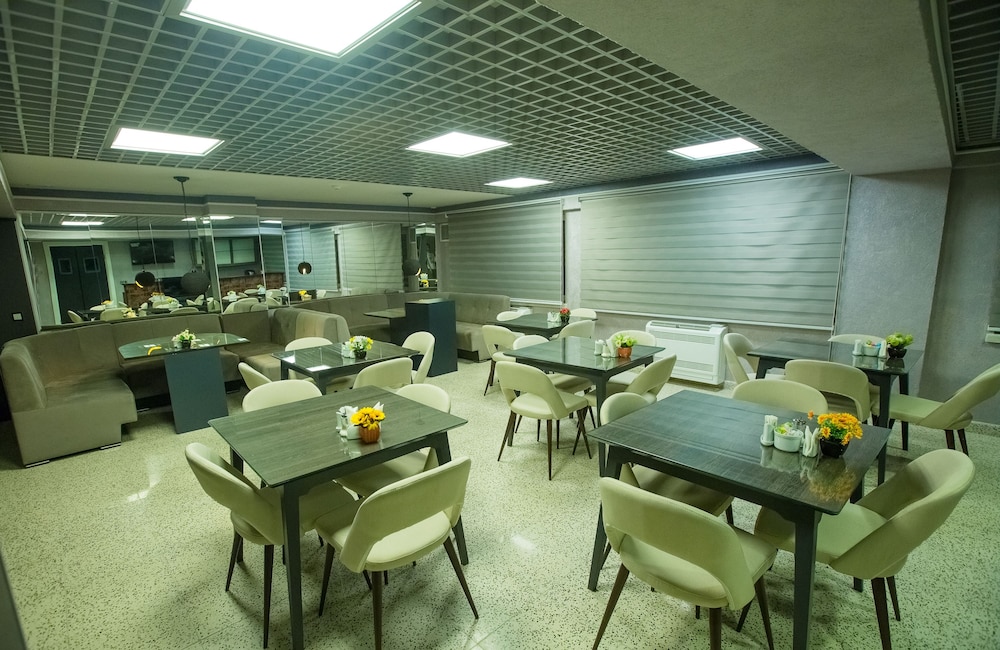 Dondar Hotel 47/61