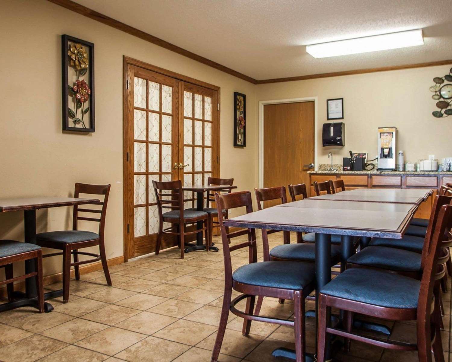 Quality Inn & Suites Eldridge Davenport North 23/31