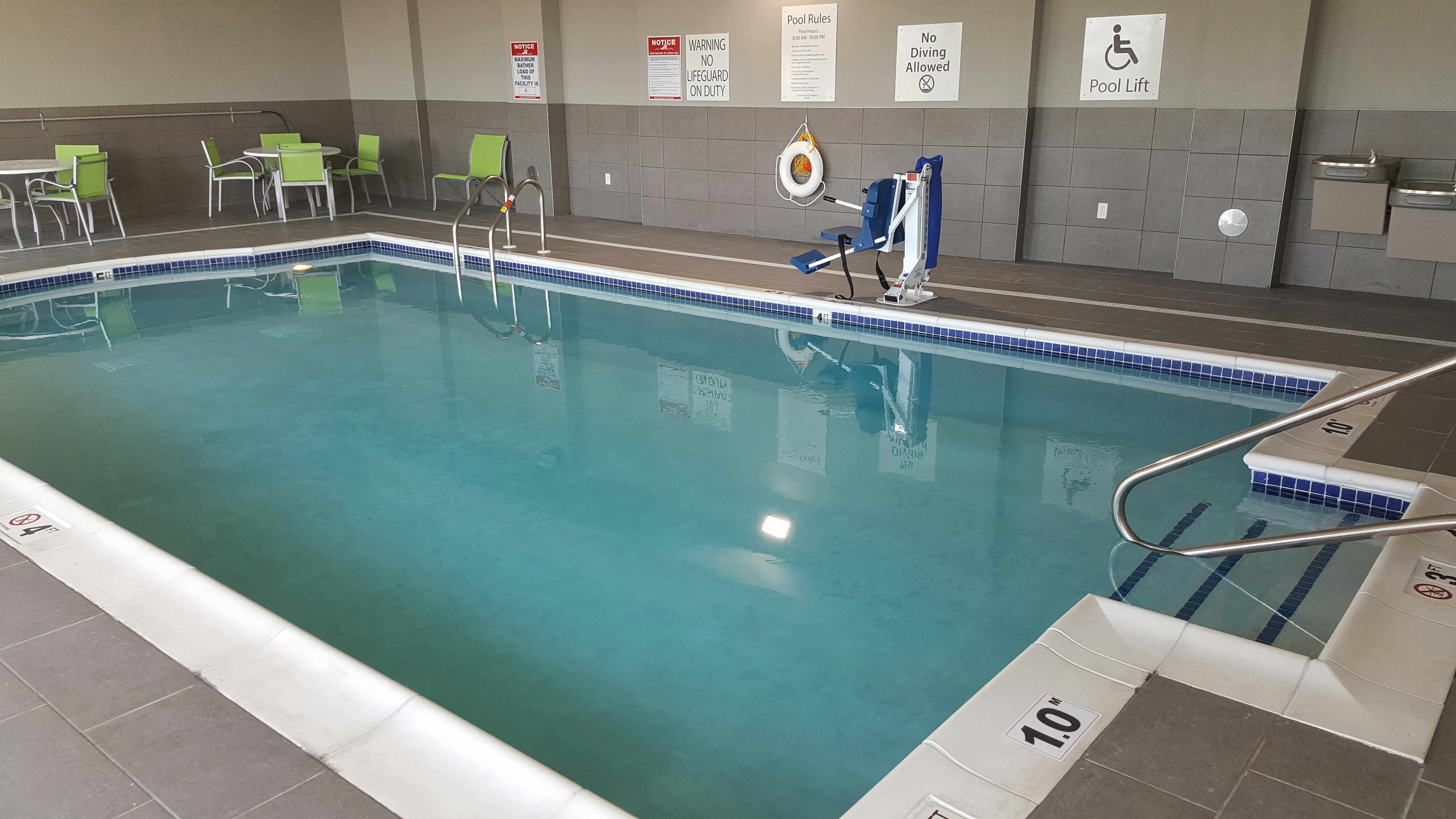 Holiday Inn Hotel Suites Decatur 39/69