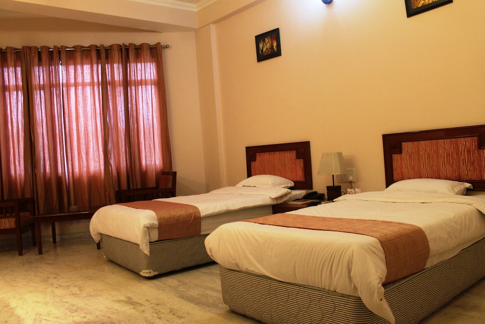 Hotel Sujata 17/64