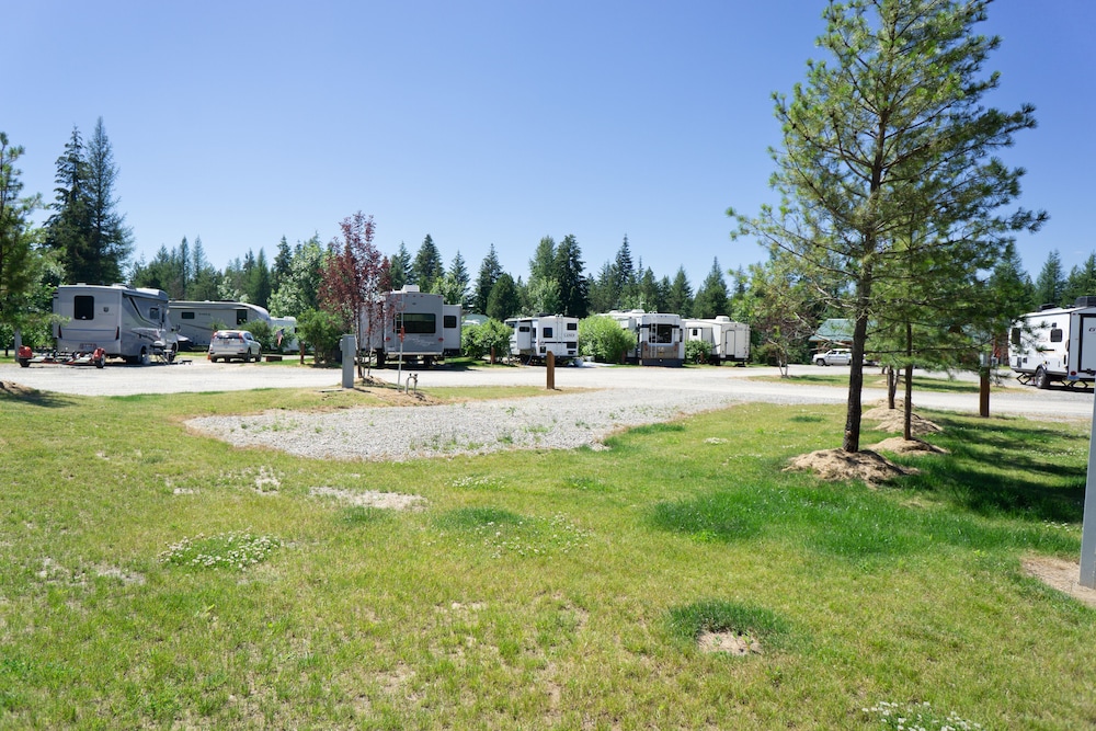 Bonners Ferry Log Inn 42/48