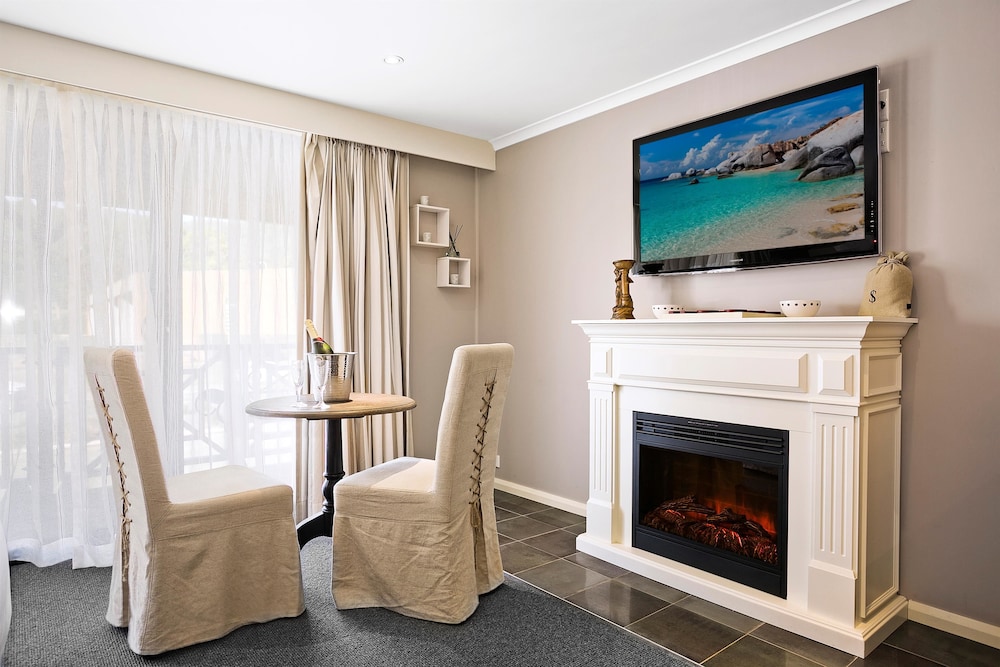 Best Western Sanctuary Inn 43/54