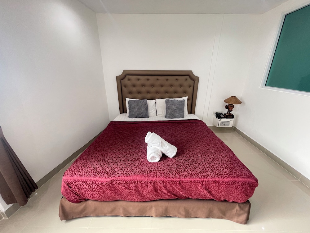 W-9 Hotel 20/73