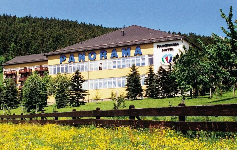 PANORAMA HOTEL OBERWIESENTHAL 2/41