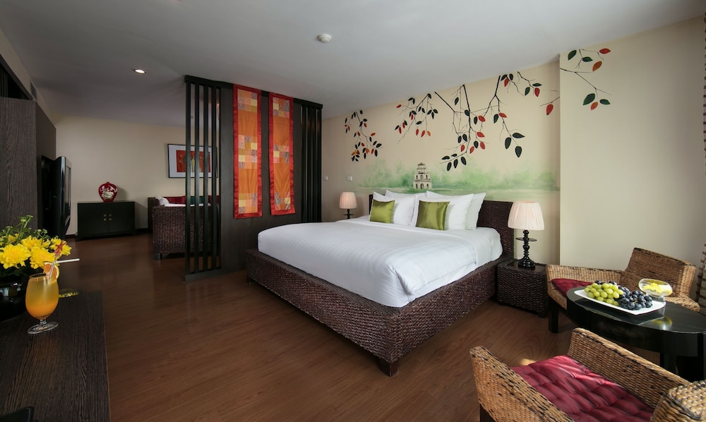 Anise Hotel 11/70