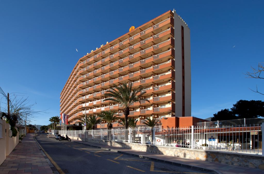 Cabana Hotel 23/27