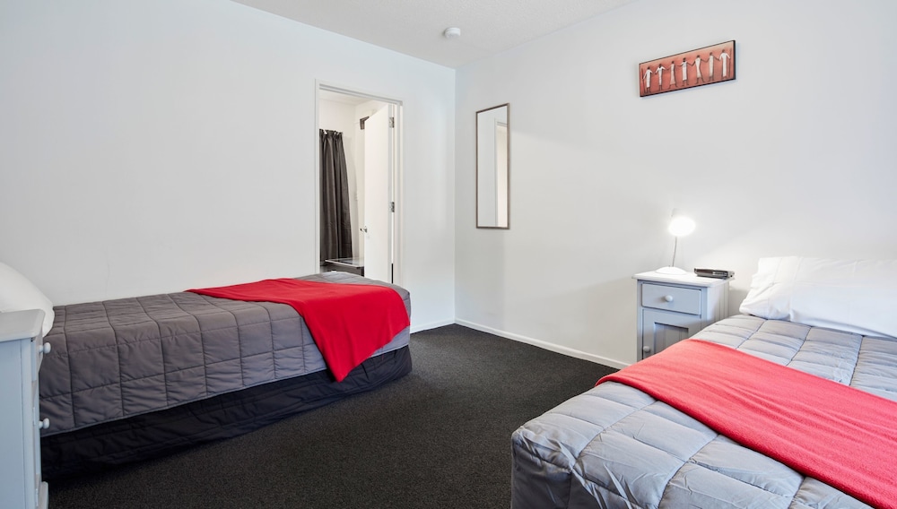 Aotea Motel 14/35