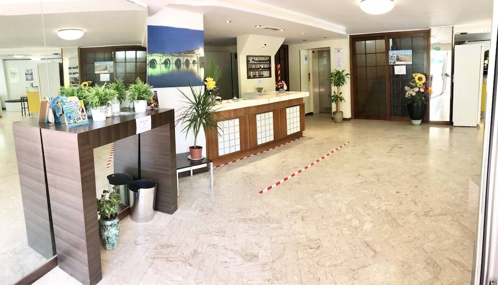 Hotel Naica 5/42