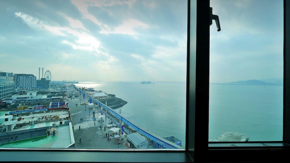 Incheon Hotel Bluemarine 37/50