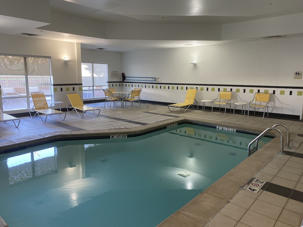 Fairfield Inn Suites Weatherford 17/35