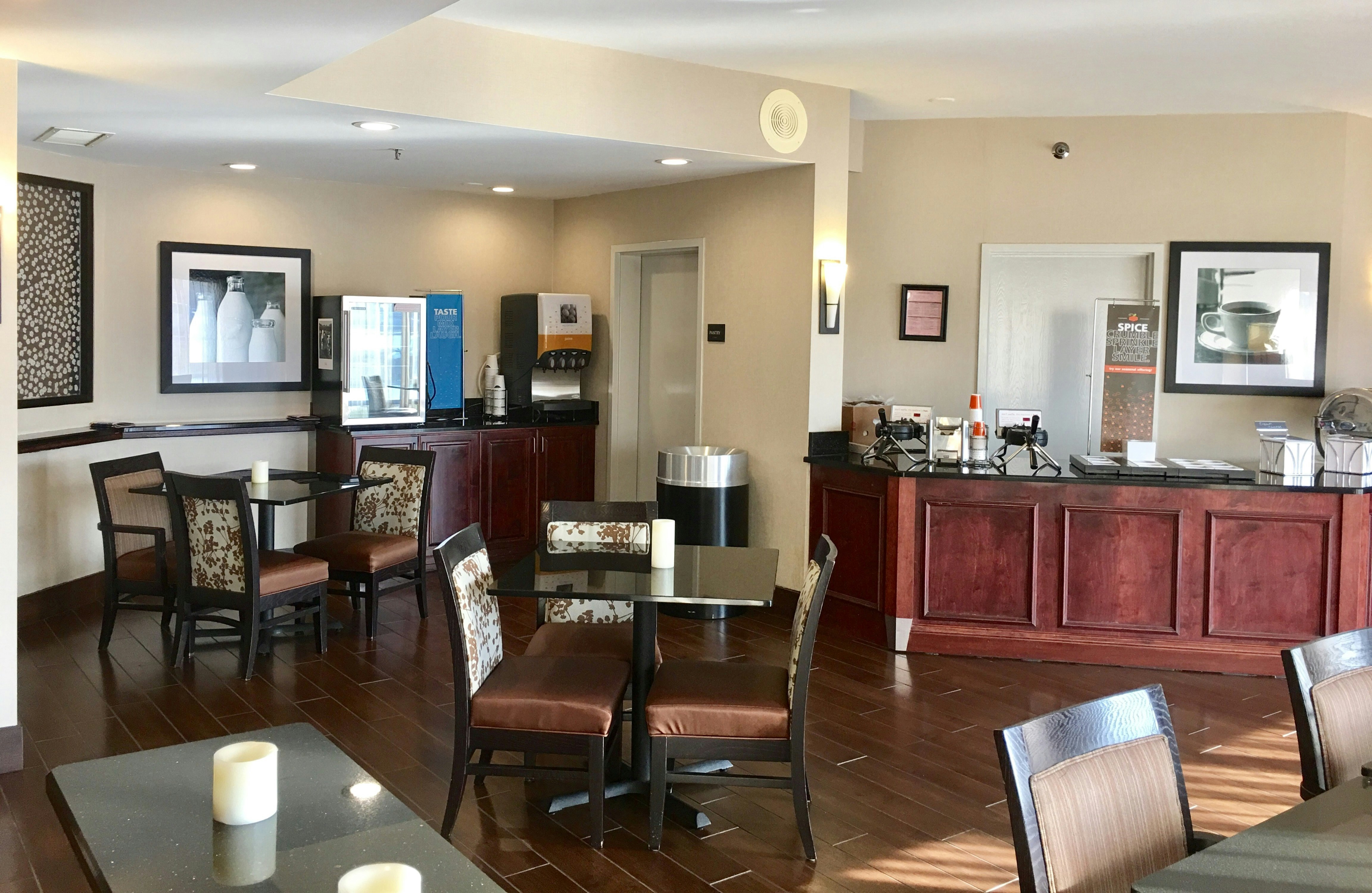 Hampton Inn Sevierville 34/43