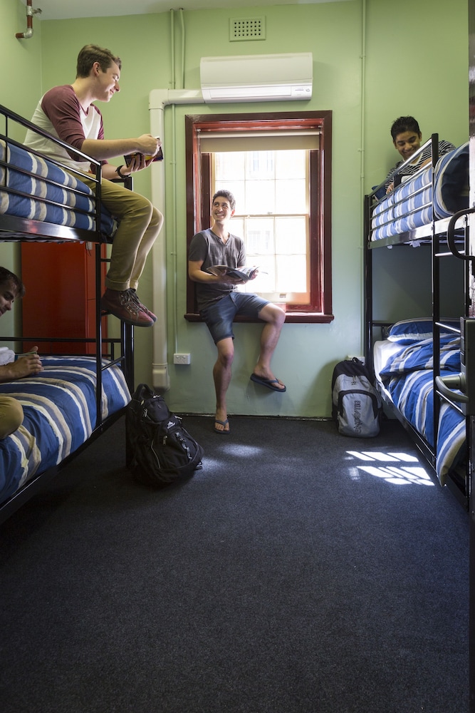 YHA Fremantle Prison 25/27