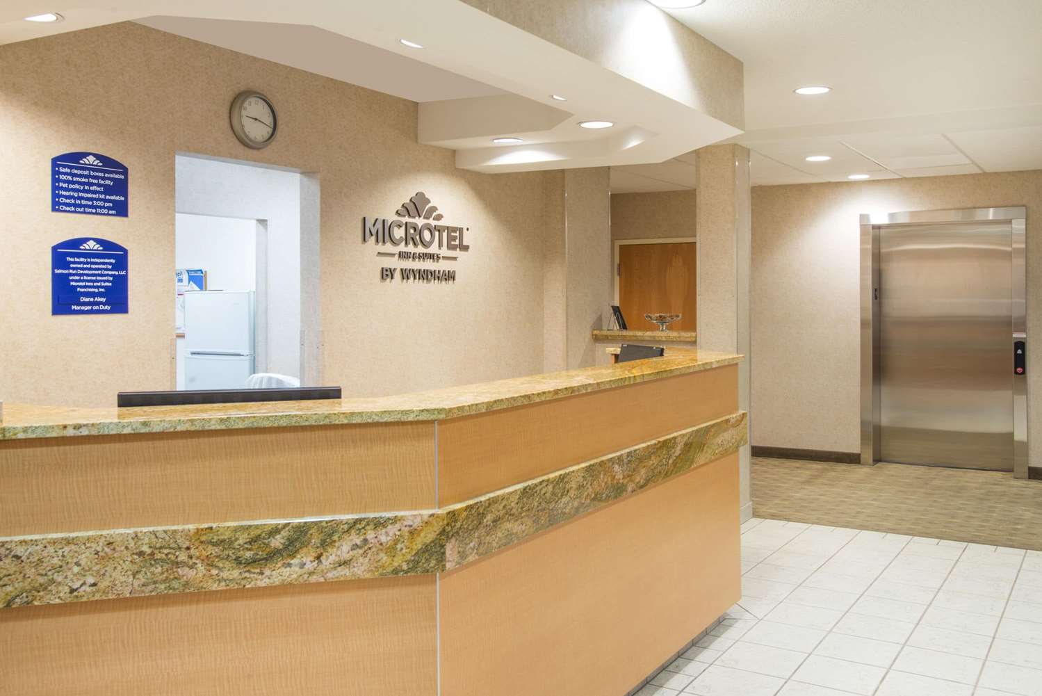 Microtel Inn & Suites by Wyndham Plattsburgh 2/41