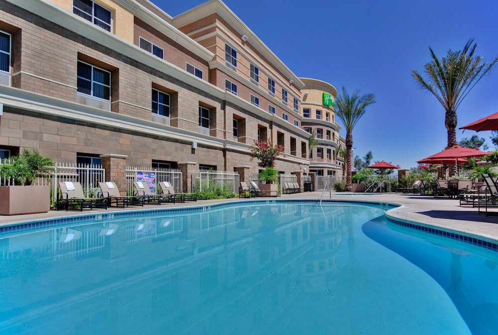 Holiday Inn Ontario Airport 5/73