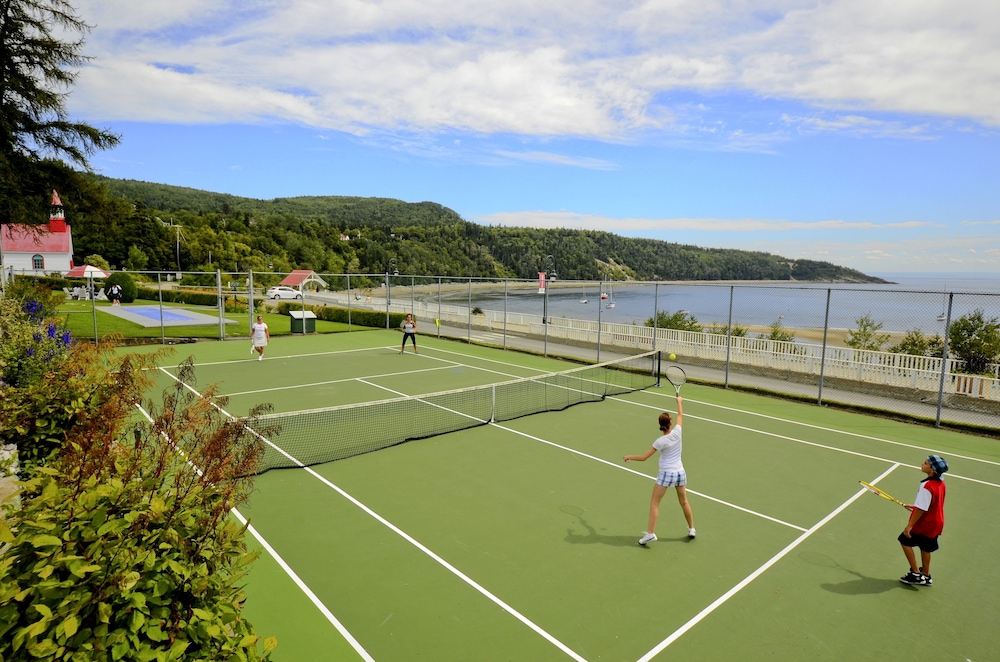 Tadoussac Hotel Seasonal Hotel 35/72