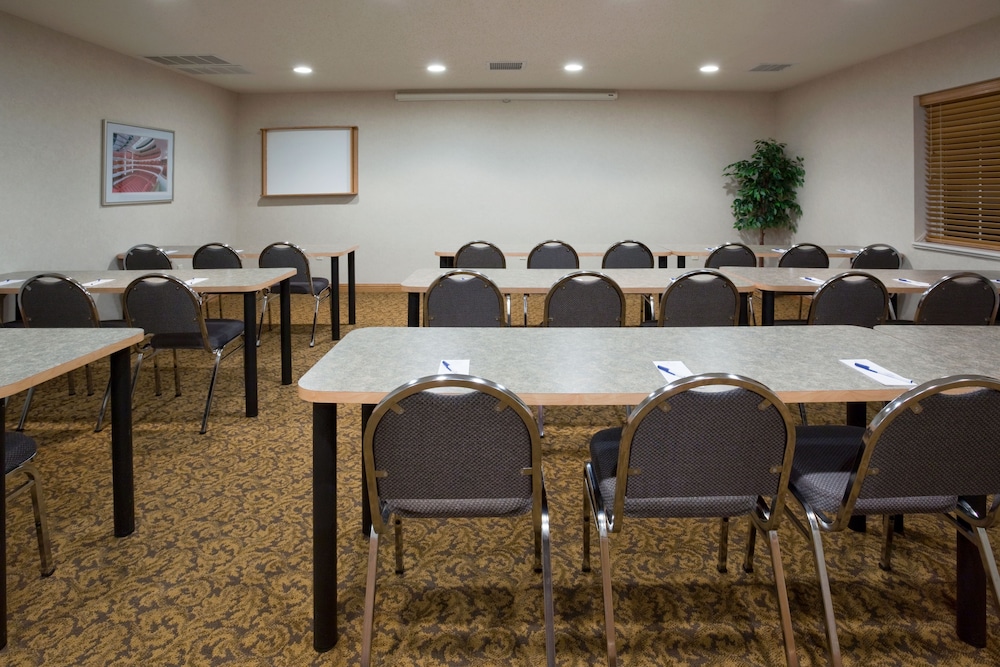 Candlewood Suites Appleton 30/38