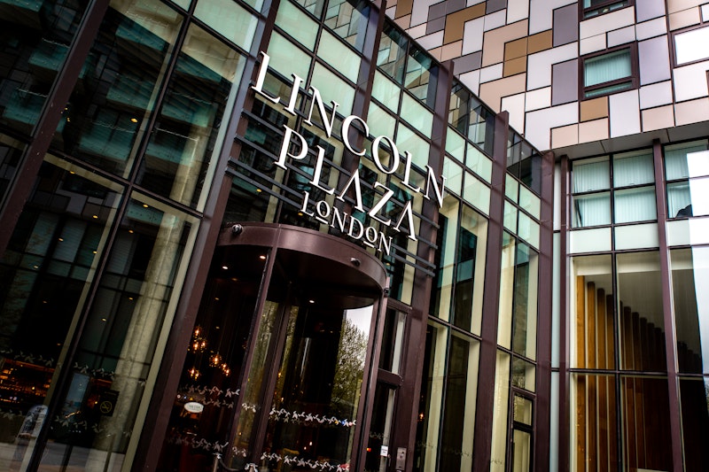 Lincoln Plaza London Curio Collection By Hilton 1/10