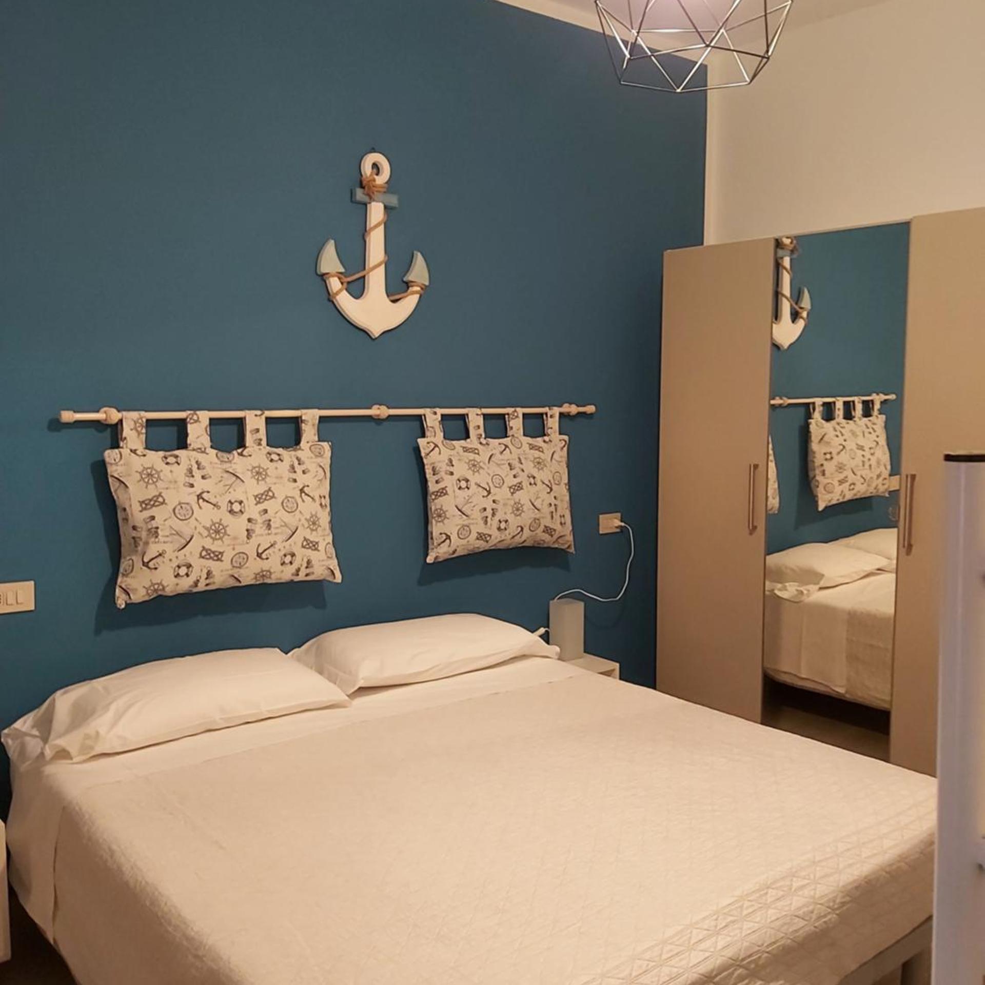 Hotel 21 24/55