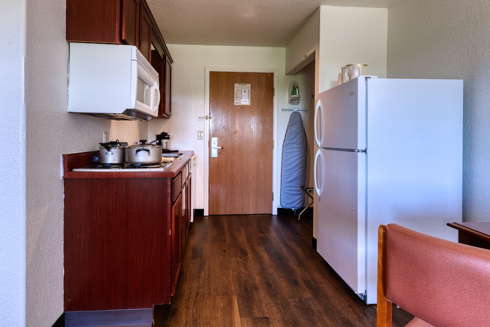 All Towne Suites 9/54
